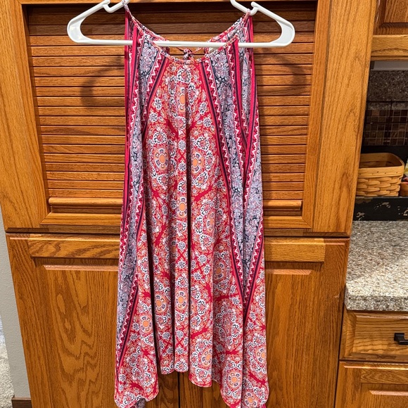 Max Studio Dresses & Skirts - Max Studio Vibrant Red and Pink Dress